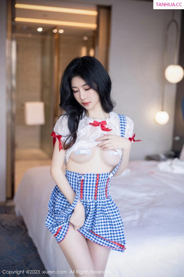   [XiuRen]高清写真图 2023.10.13 No.7509 幼幼 清纯美腿第48张图片